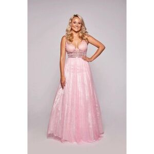 Ruby Prom Leah MAKE AN OFFER light pink a line prom pageant ballgown